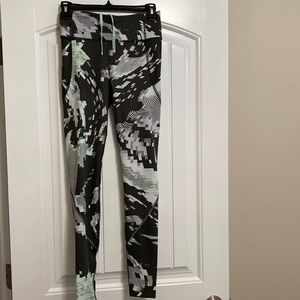 NWT Under Armour Cold Gear size S